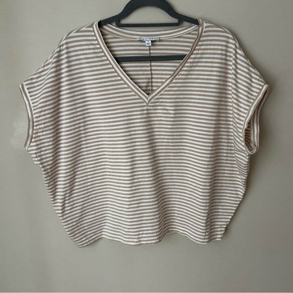 Miou Muse Stripe V-Neck Oversized T-Shirt Top Tan White Women’s Size Small - Picture 3 of 7